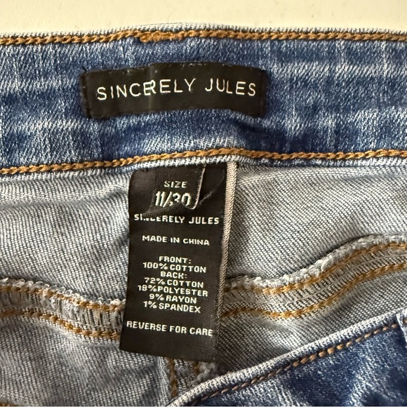 Sincerely Jules High Rise Hem Kick Cropped Jeans With Destroyed Hem Size 11 - Picture 9 of 11